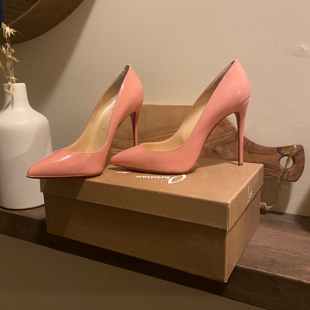 Pigalle Follies 100 Patent